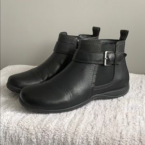 vionic adrie boots